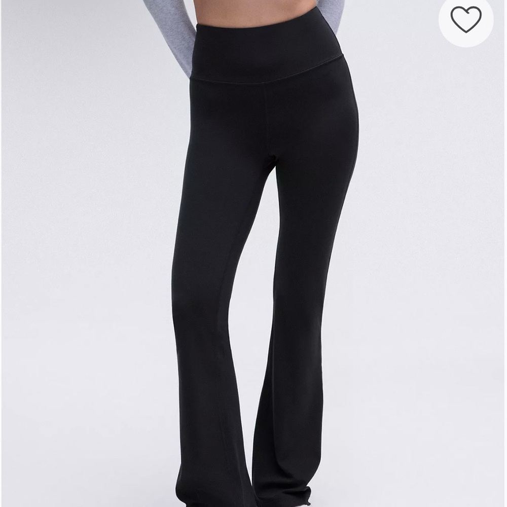lululemon Groove Nulu Super-High-Rise Flared Pant Regular